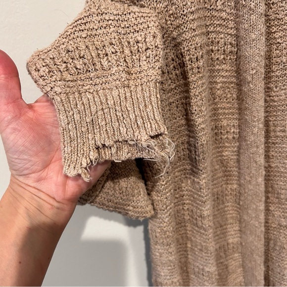 Cardigan - Picture 2 of 7